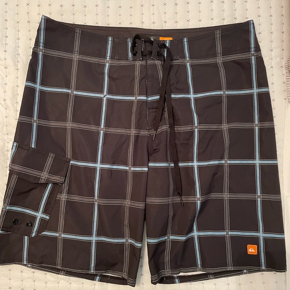 Quicksilver Board Shorts 34 NWOT - Picture 2 of 3